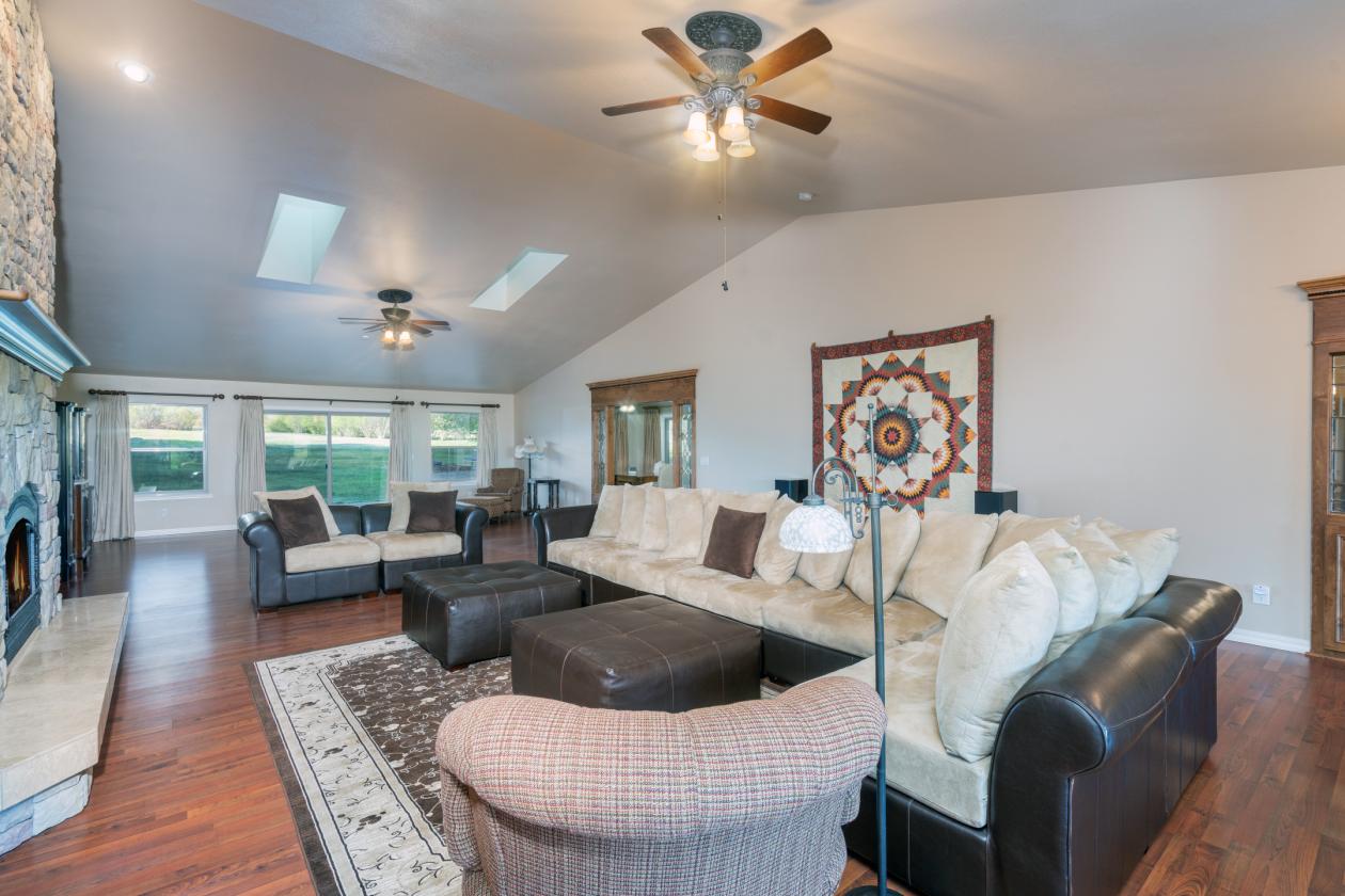Welcome to 7R Ranch - photo 23
