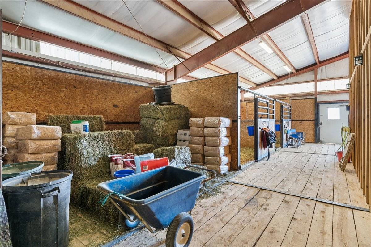 59.3AC, Irrigated Pasture, Indoor Arena, and Home - photo 10