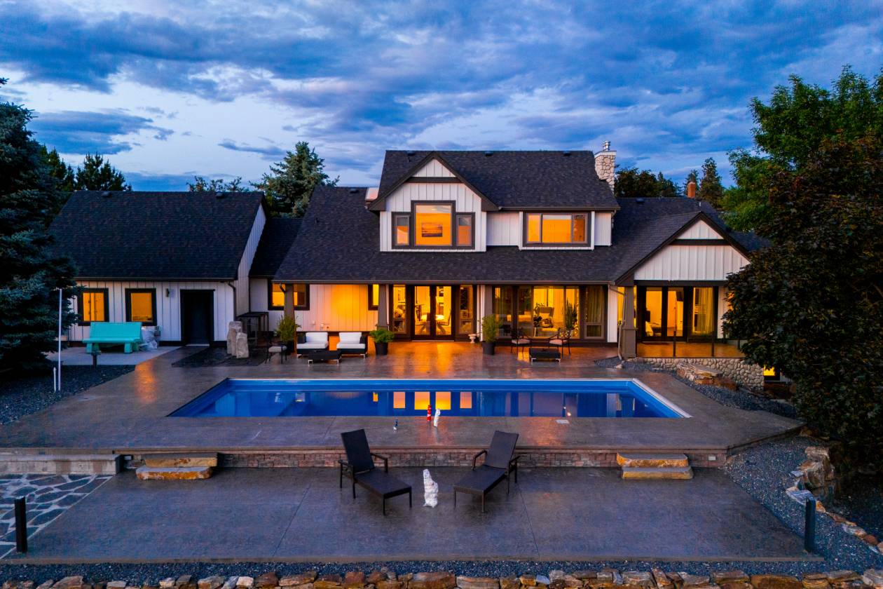 Horse Property for sale.