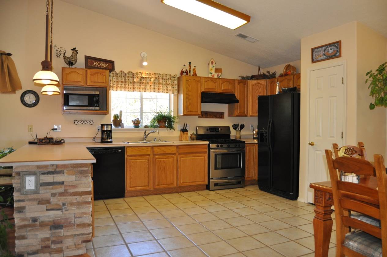 Enjoy the East Mountain lifestyle in the safety of a... Edgewood