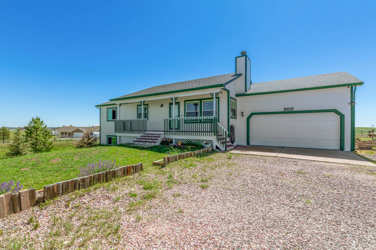 Horse Property for sale.
