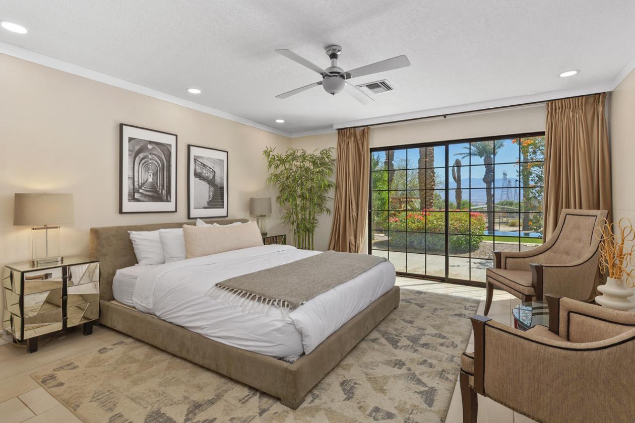 Gated Equestrian Estate with Arena & 4-Stalls - photo 15