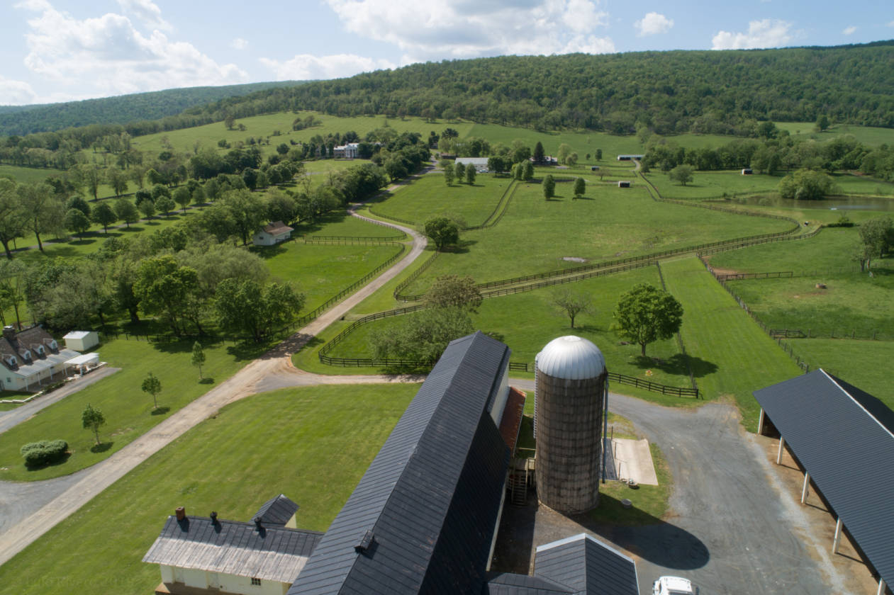 Grand Equestrian Estate at the Foot of the Blue Ridge... Upperville, Loudoun County, Virginia
