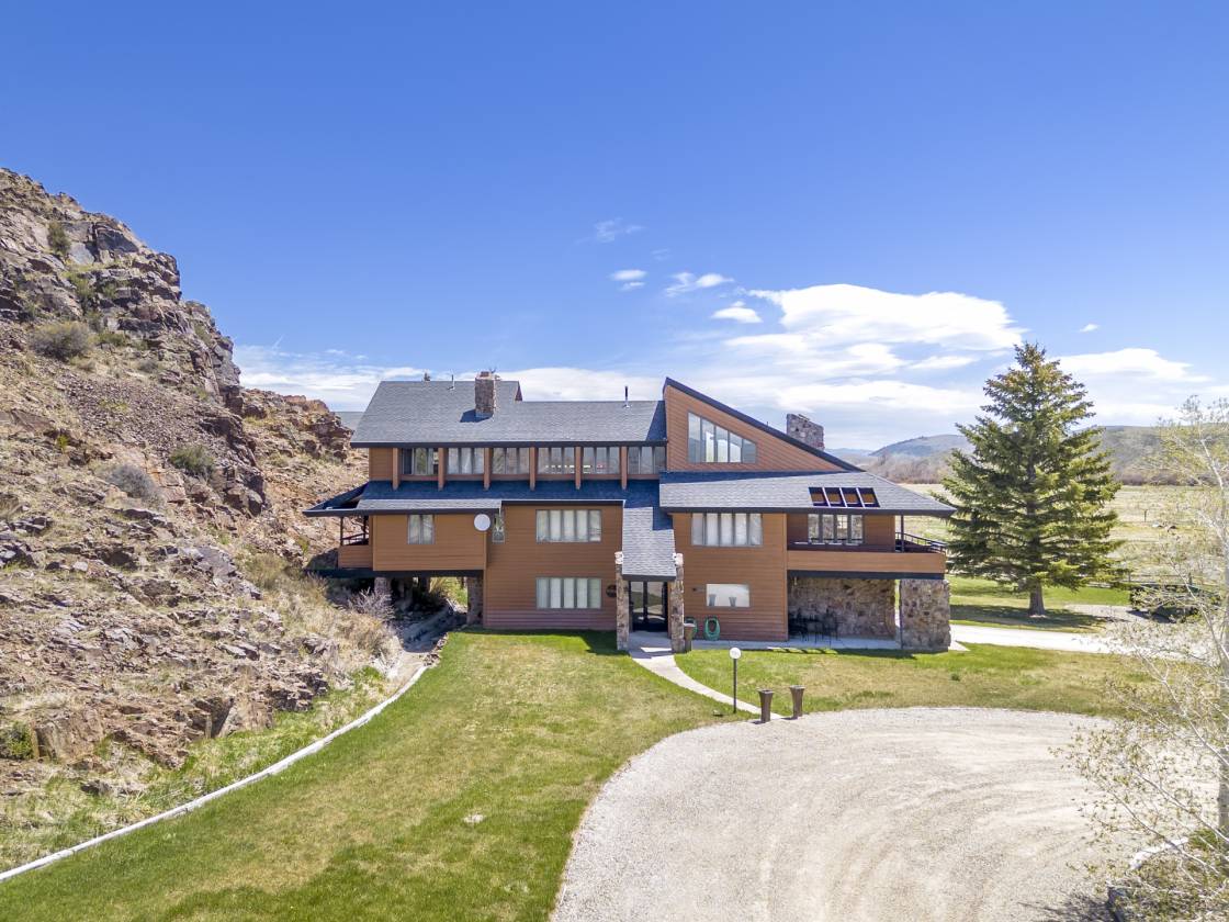 Horse Property for sale.