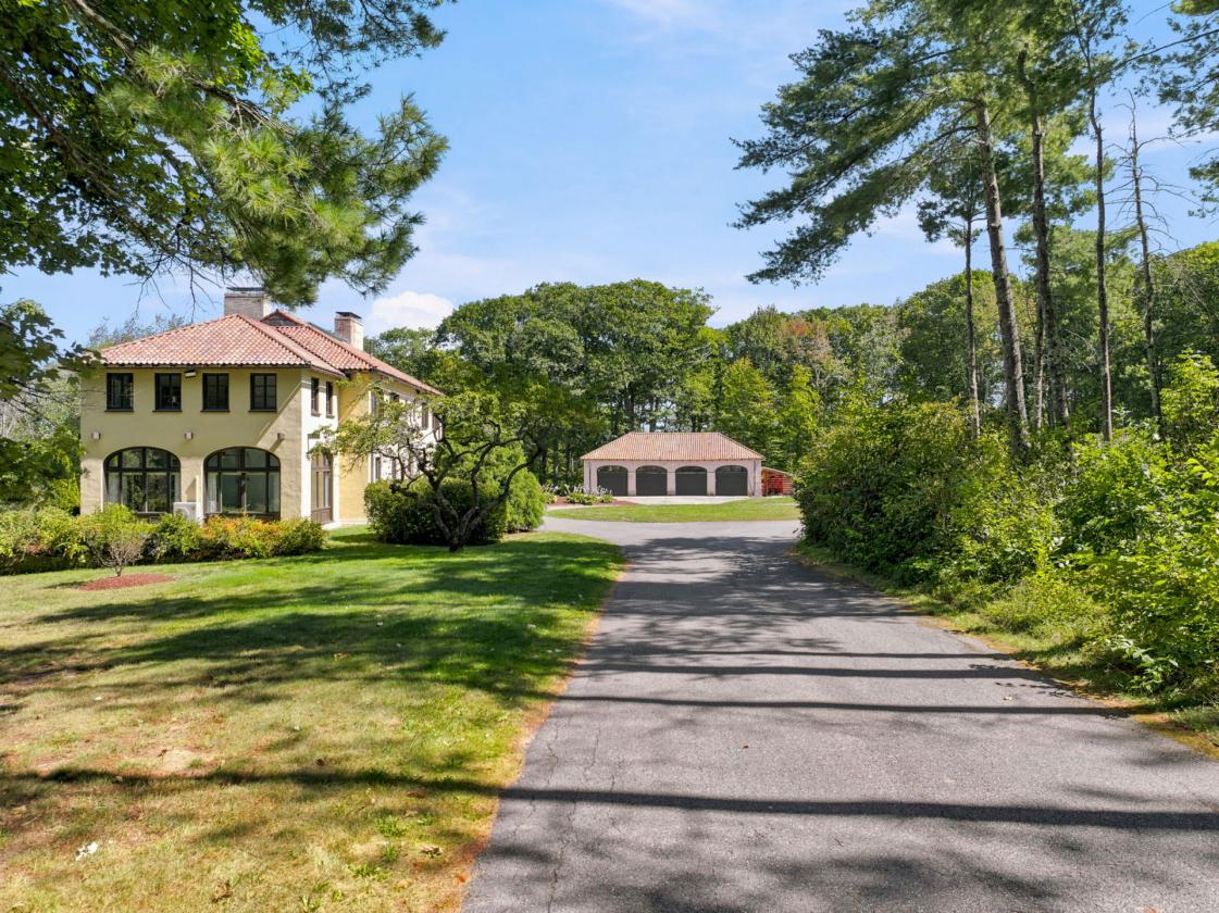 7.66 Acres, 4-Bay Garage & Mt. Monadnock Views - photo 2