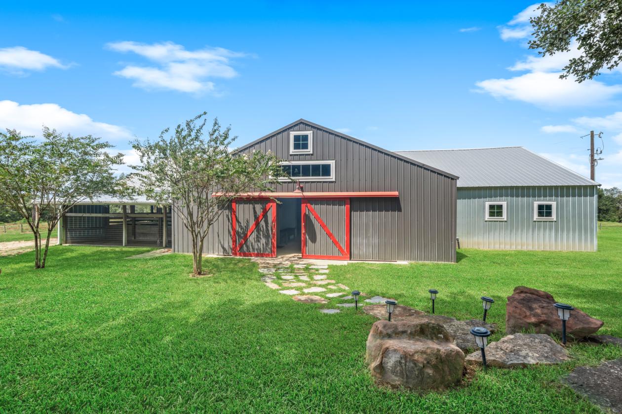 20+ Unrestricted Acres | Great Location - photo 4