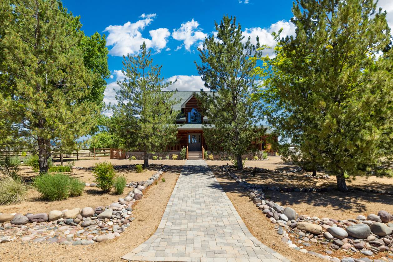 Horse Property for sale.