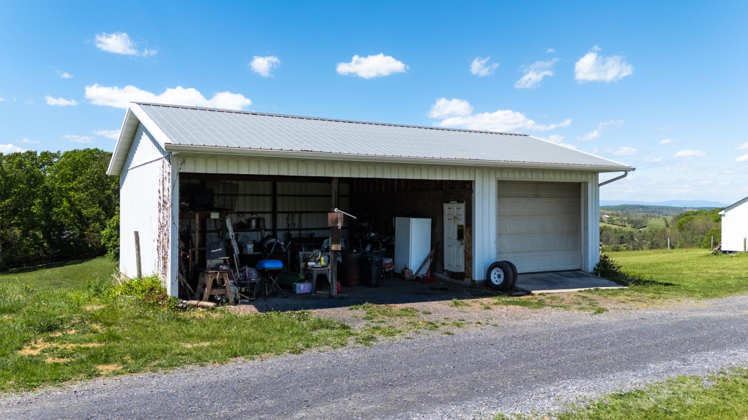 Almost 30 ACRES! Bring your horses, cows or sheep! - photo 5