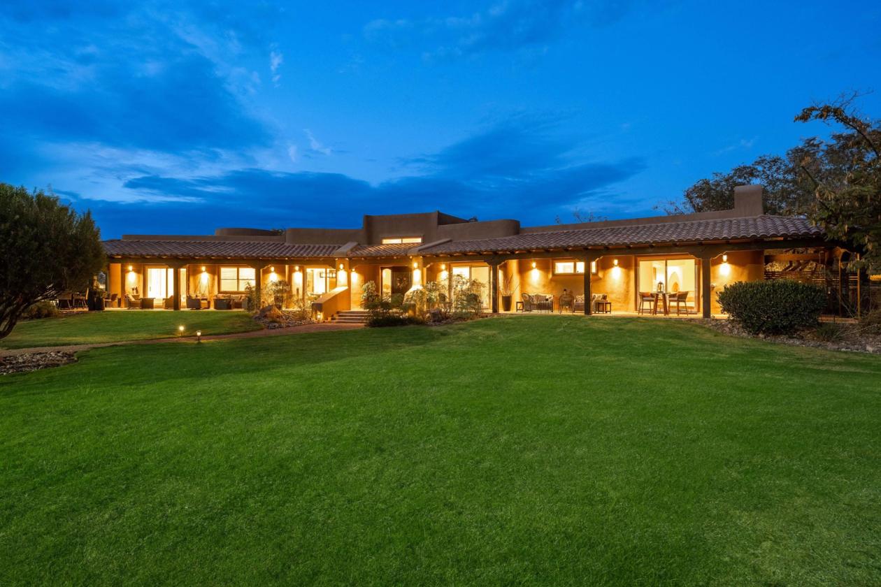Income-Producing Luxury Estate - photo 5