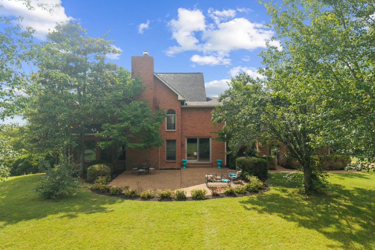 43+ Gorgeous Acres, Pond & Home in Leipers Fork - photo 9