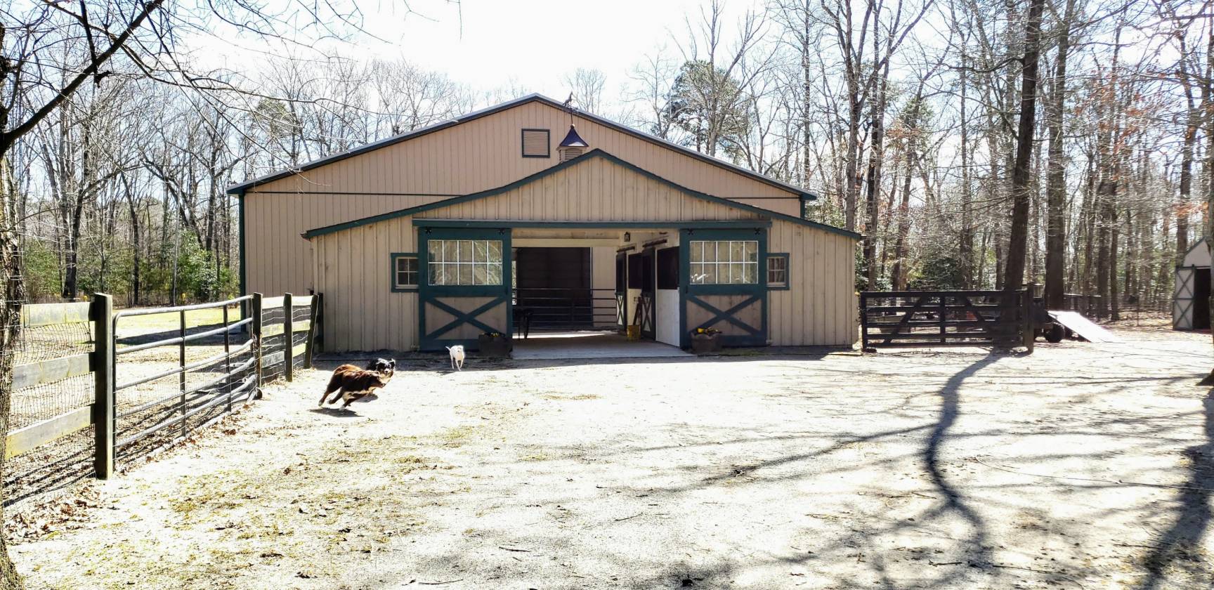 Equine Oasis! Tax free Delaware & incredibly LOW PROPERTY TAXES