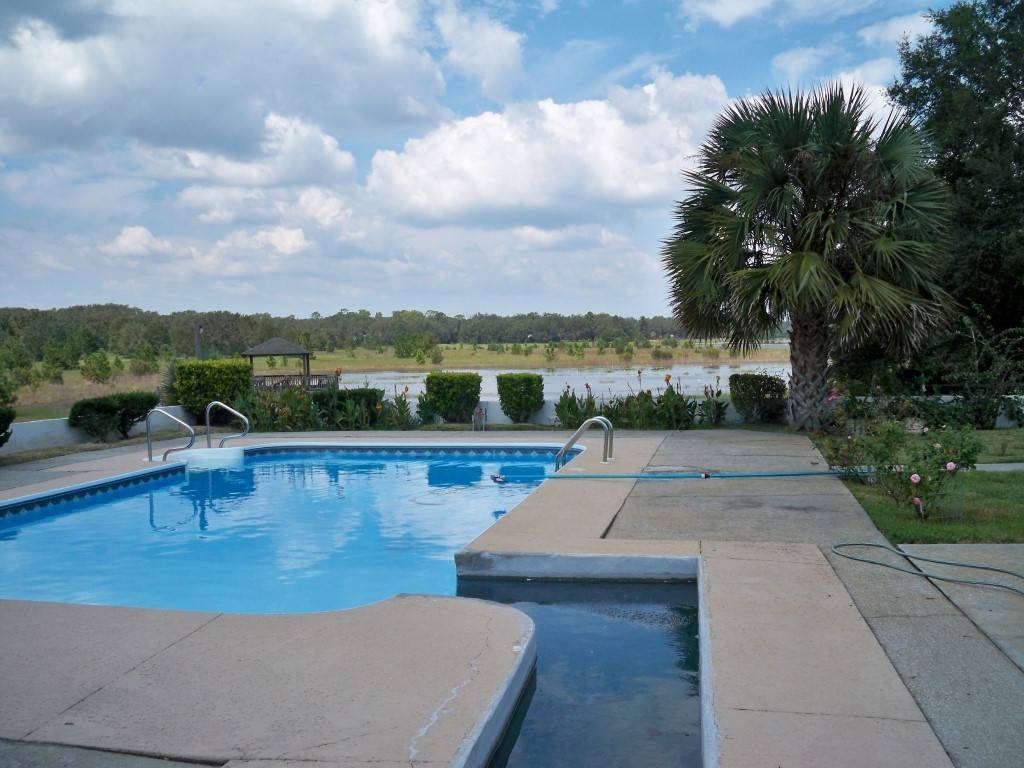 House with acreage Ocklawaha, Marion County, Florida