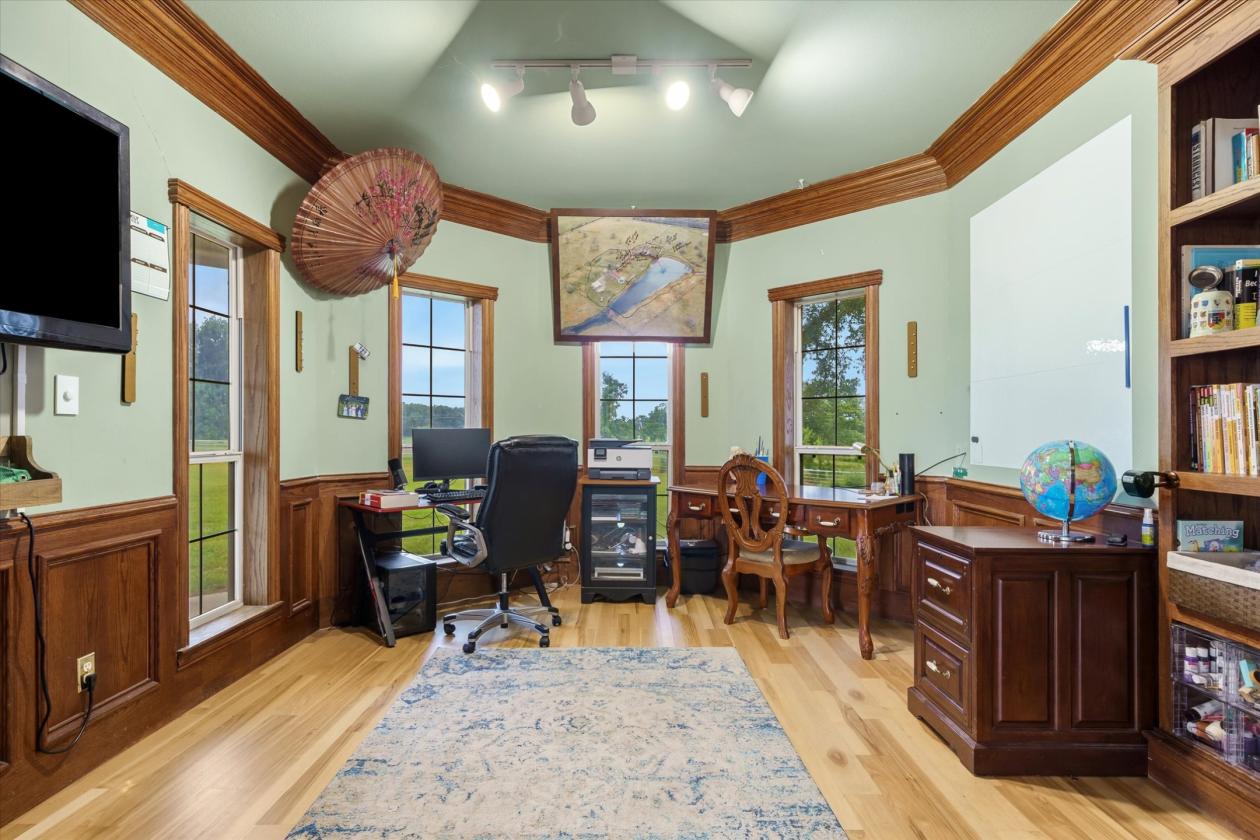 Extraordinary Multi-Generational Estate - photo 19