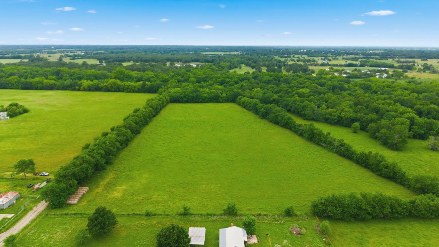 194 ACRE BREATHTAKING RANCH - photo 23