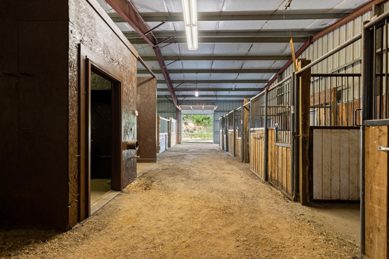 A Luxurious Equestrian Mountain View Estate! - photo 24