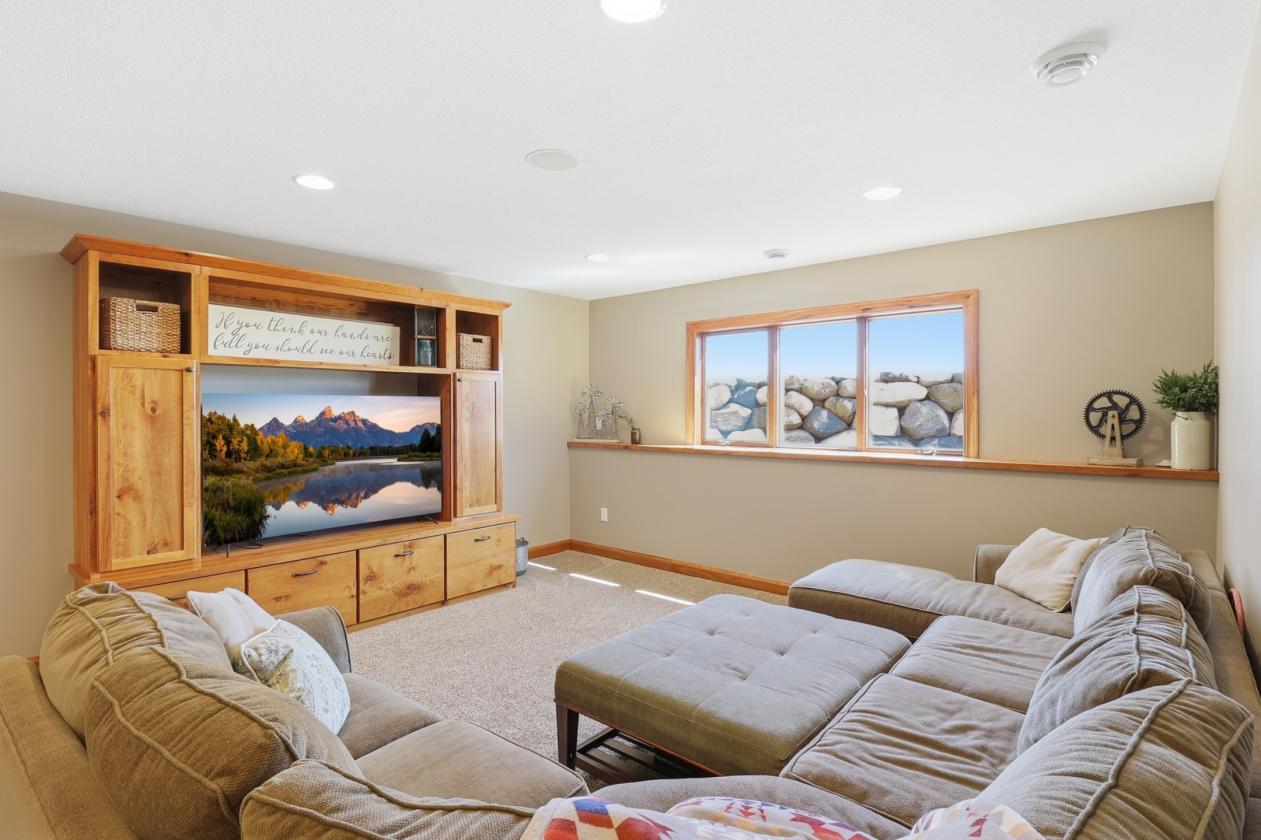 Custom Country Estate - photo 11