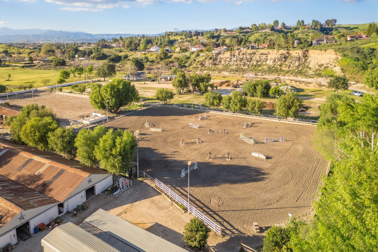 Equestrian & Investment Opportunity in Newhall - photo 5