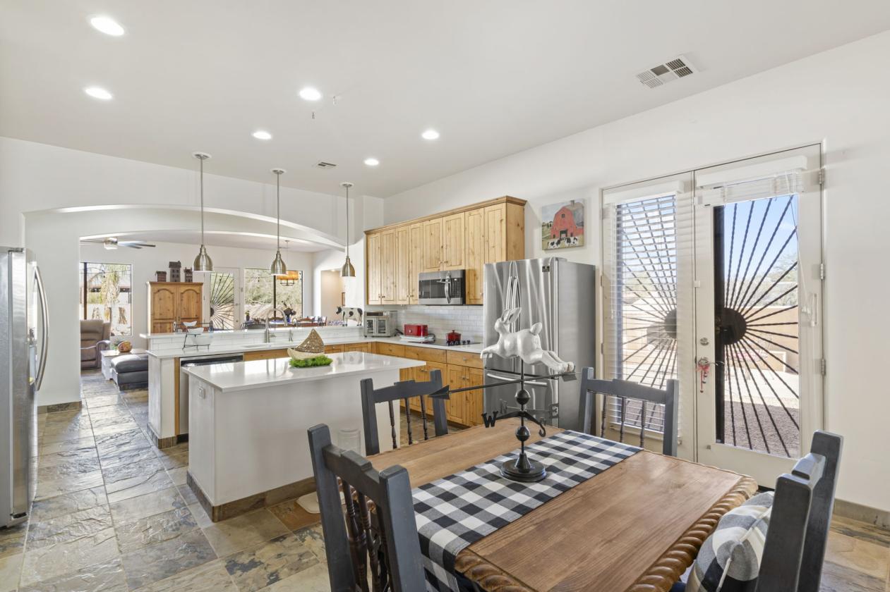 HORSE ENTHUSIAST'S RANCH - ULTIMATE WINTER RETREAT - photo 18
