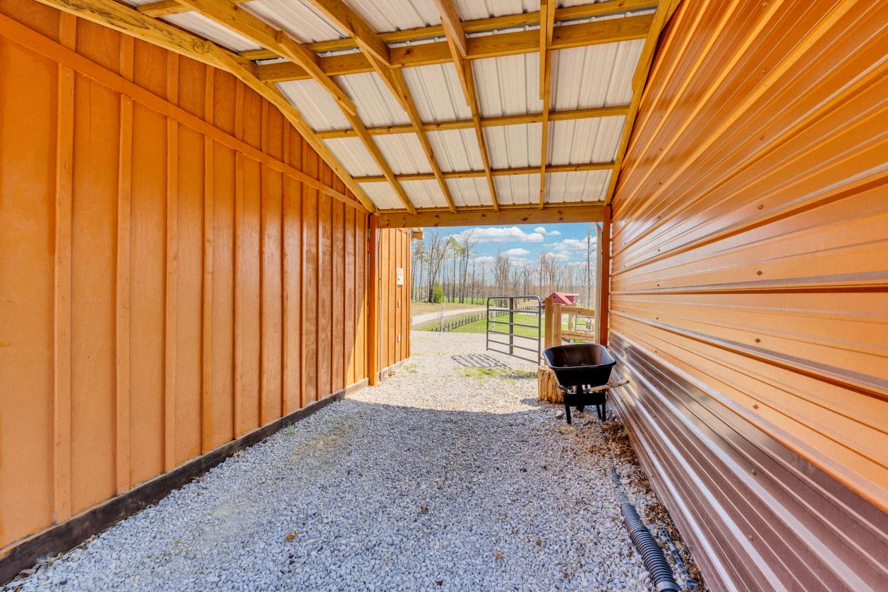 Equestrian Retreat – Big Leaf Cove - photo 7