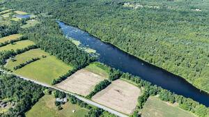 Horse Property for sale.