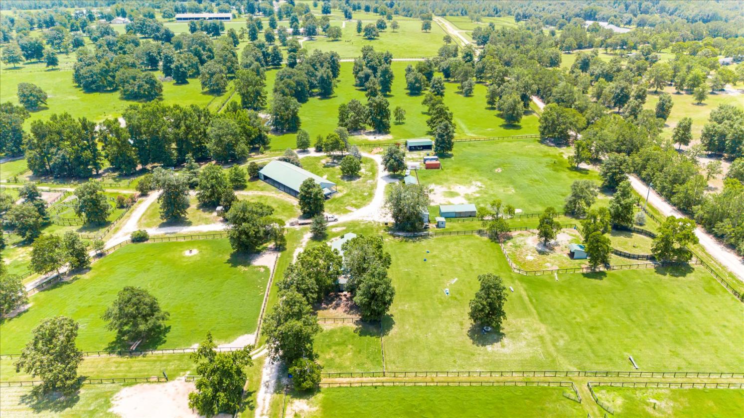 Aiken Farm |30 Acres, 16 Stalls, Home, Pool, View - photo 27