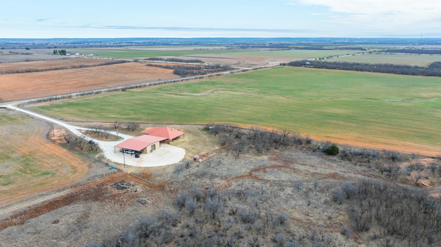 Custom-built Texas Ranch Property in Jim Ned ISD - photo 17