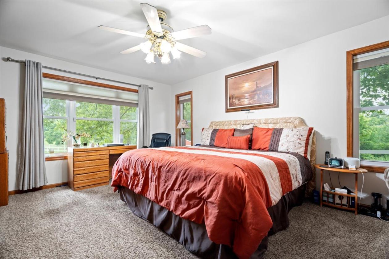 Nearly 12 acre horse farm! - photo 18