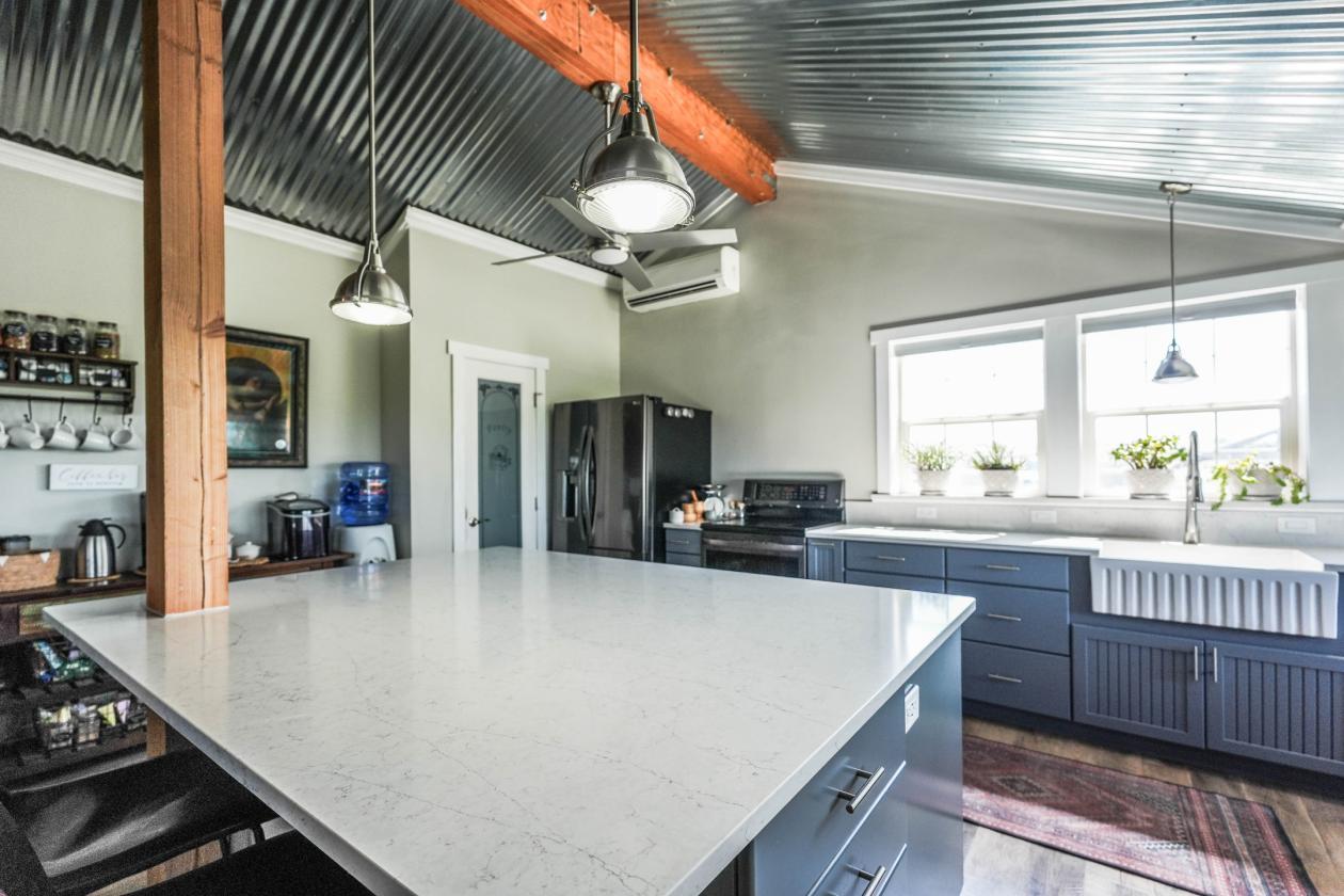 Endless opportunities on this 14+ acre property - photo 7