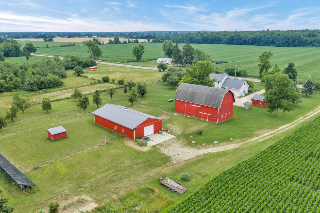Home and Equestrian Farm on 10 Acres - photo 26