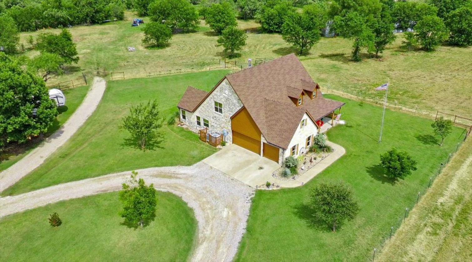 Custom home on 33 Acres! - photo 28