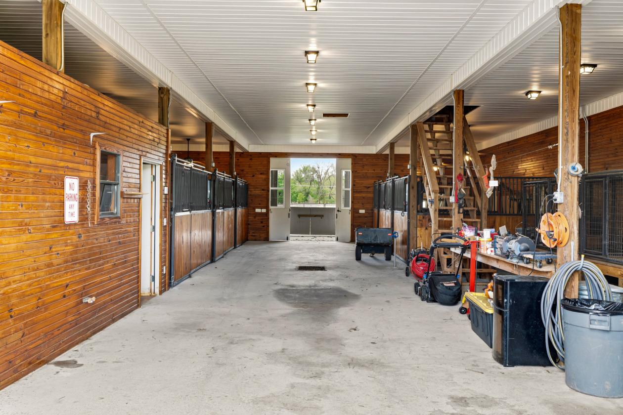 White Water Creek 40 Acres Equestrian Ranch - photo 25