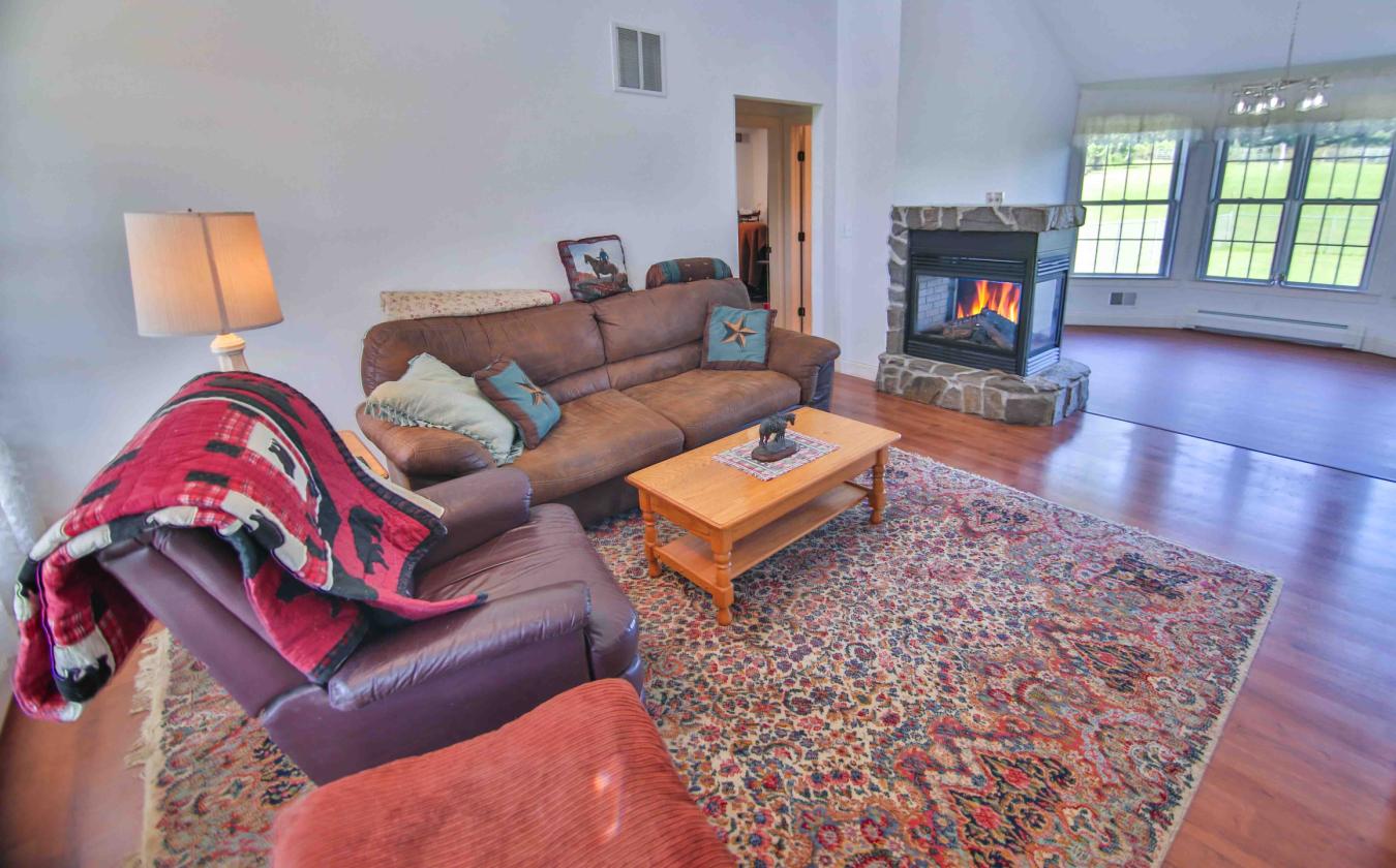 16 acre Equestrian property - photo 6
