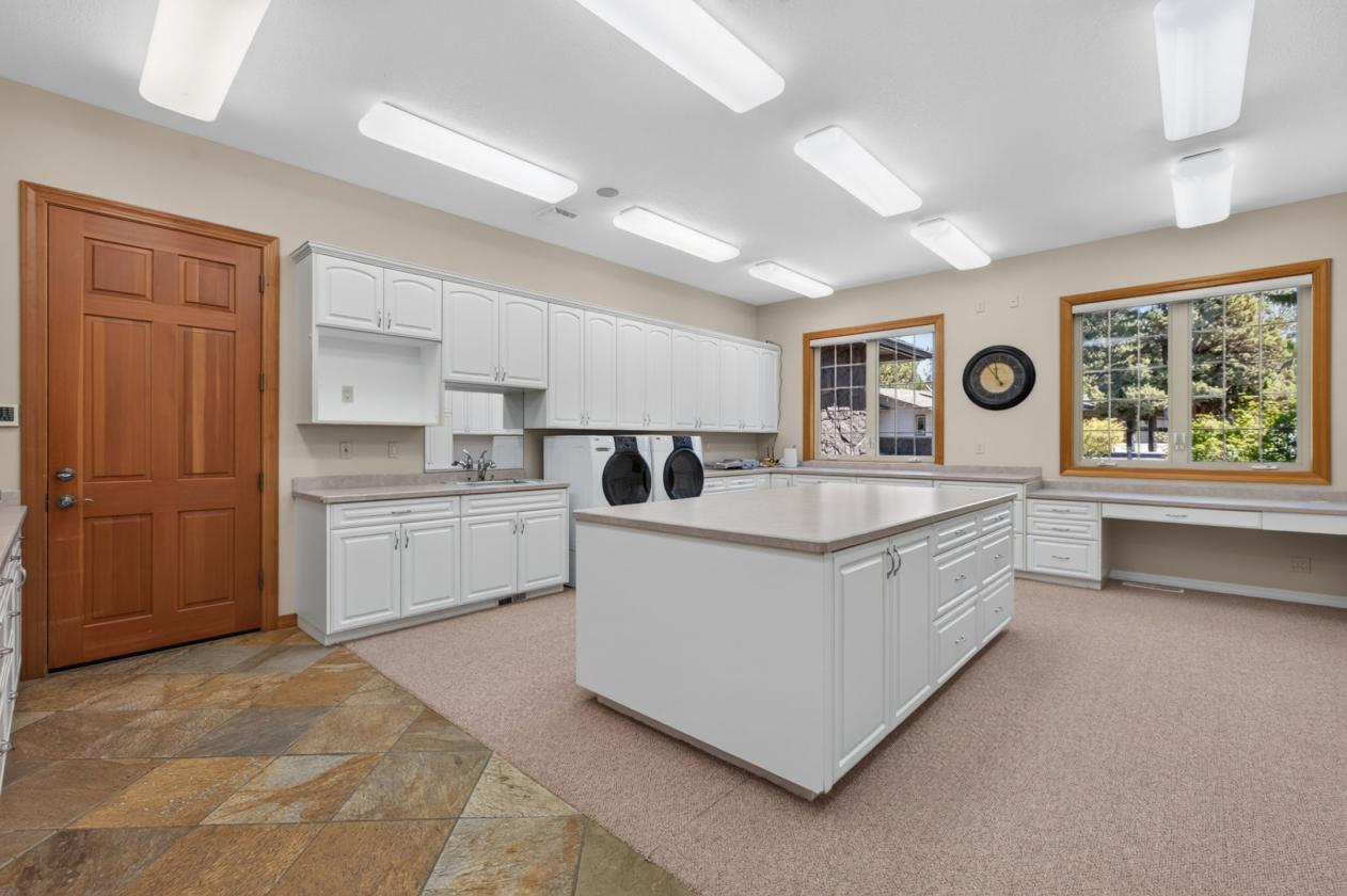 25-Acre Luxury Equestrian Estate in Bend - photo 16