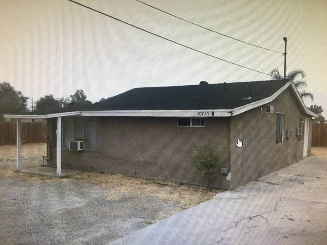 PRICE REDUCED!! Horse property, DUPLEX. Make it your dream