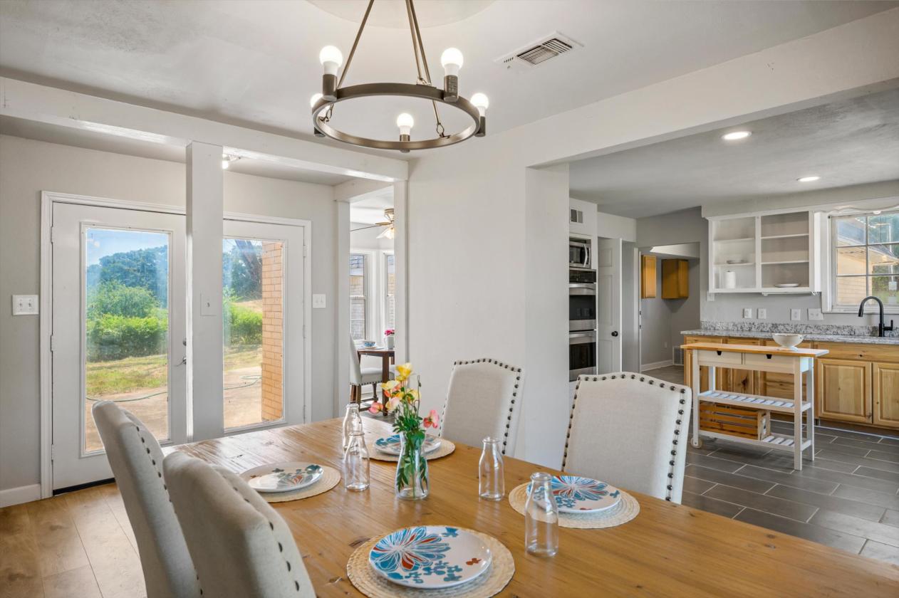 Updated home on 5.93 acres - photo 10