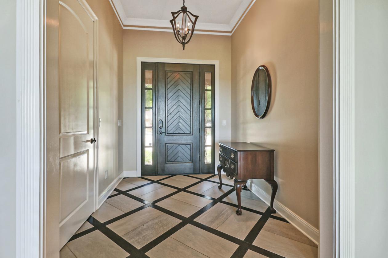 Luxury living meets sweeping, unforgettable views - photo 11
