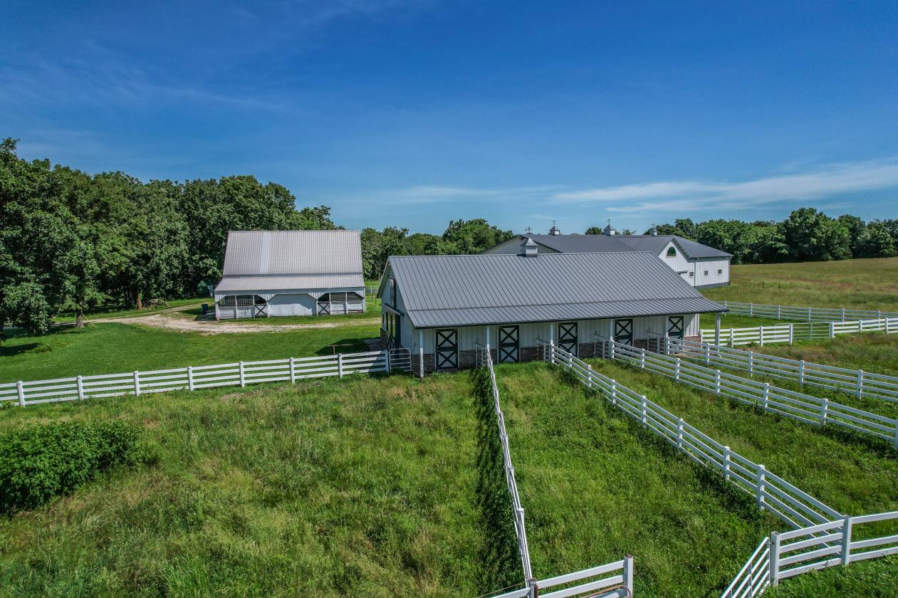 Luxury 227 Acre Horse Property - photo 7
