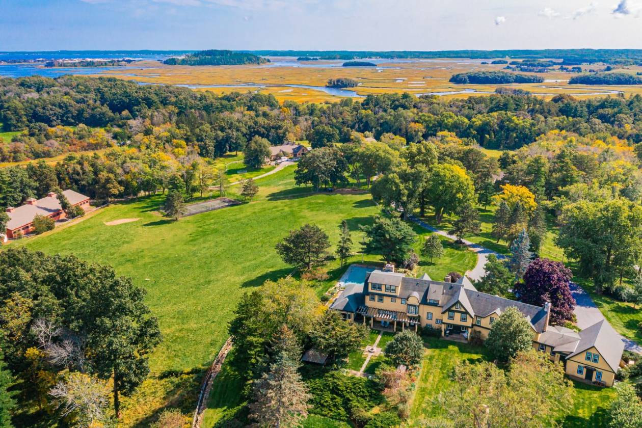 Horse Property for sale.