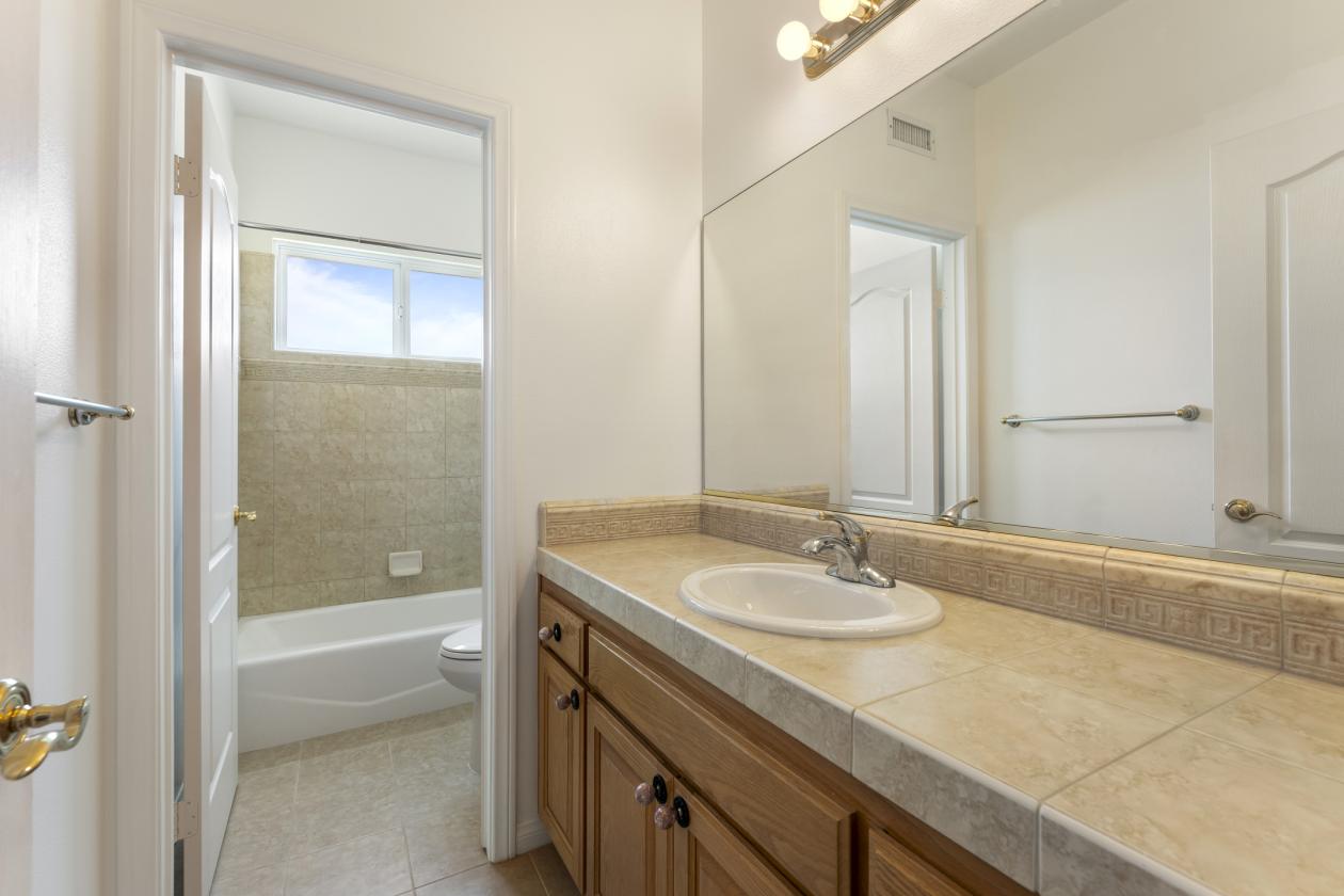 LA CRESTA EQUESTRIAN ESTATE - photo 23