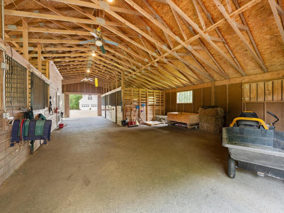 Turnkey 11.5-Acre Horse Farm - photo 15