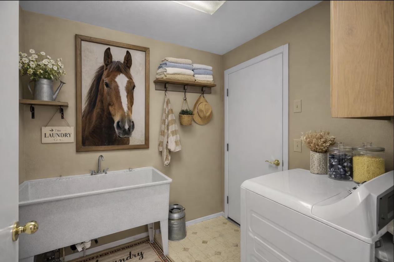 Luxury Airbnb Horse Property with Pool - photo 13