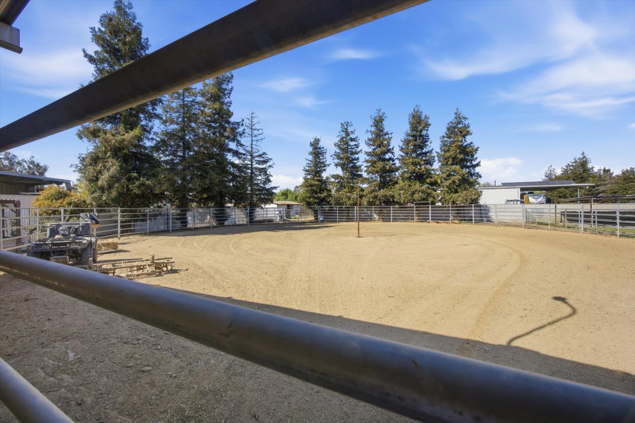 Turnkey 1-Acre Horse Setup w/ Mare Motel *County* - photo 24