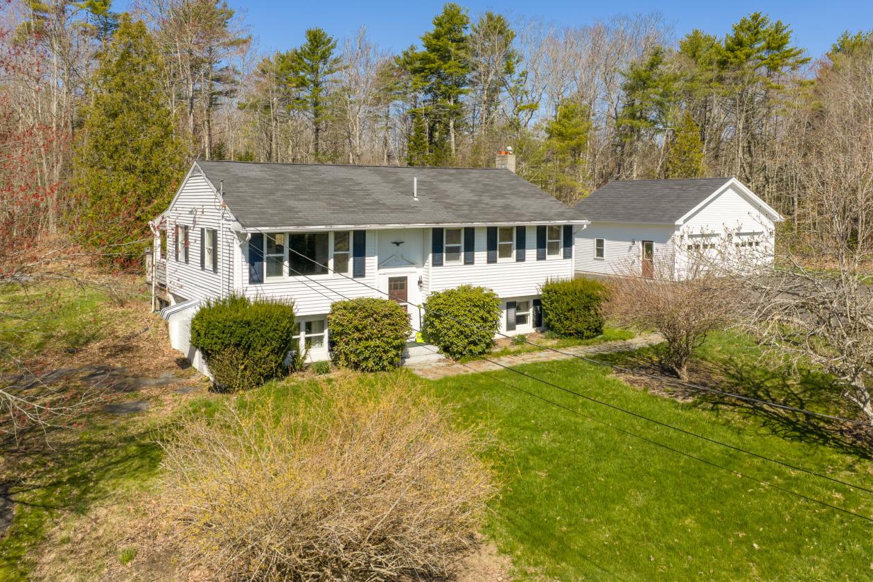 Split level ranch on 10 wooded acres in West Bath - photo 6
