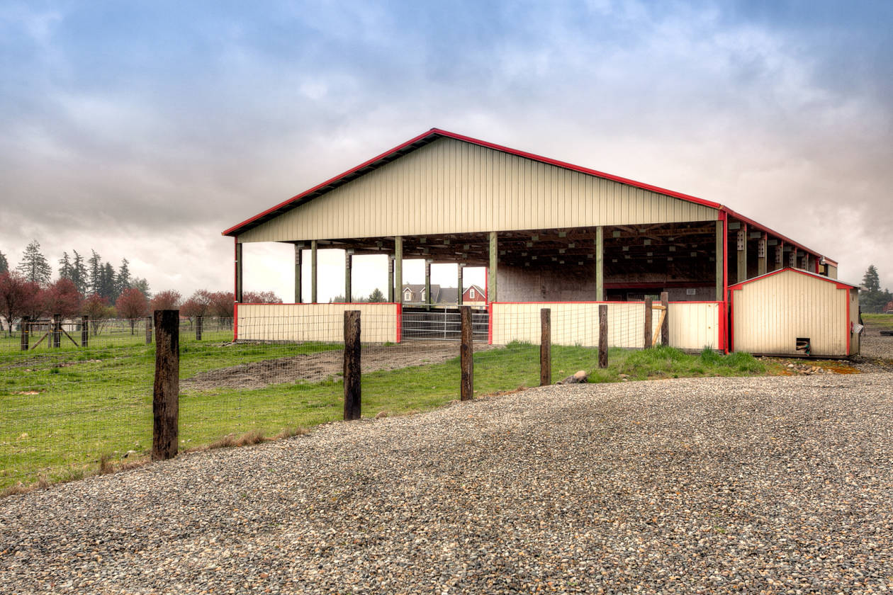 Horse property with 5 stall barn with attached covered arena ...