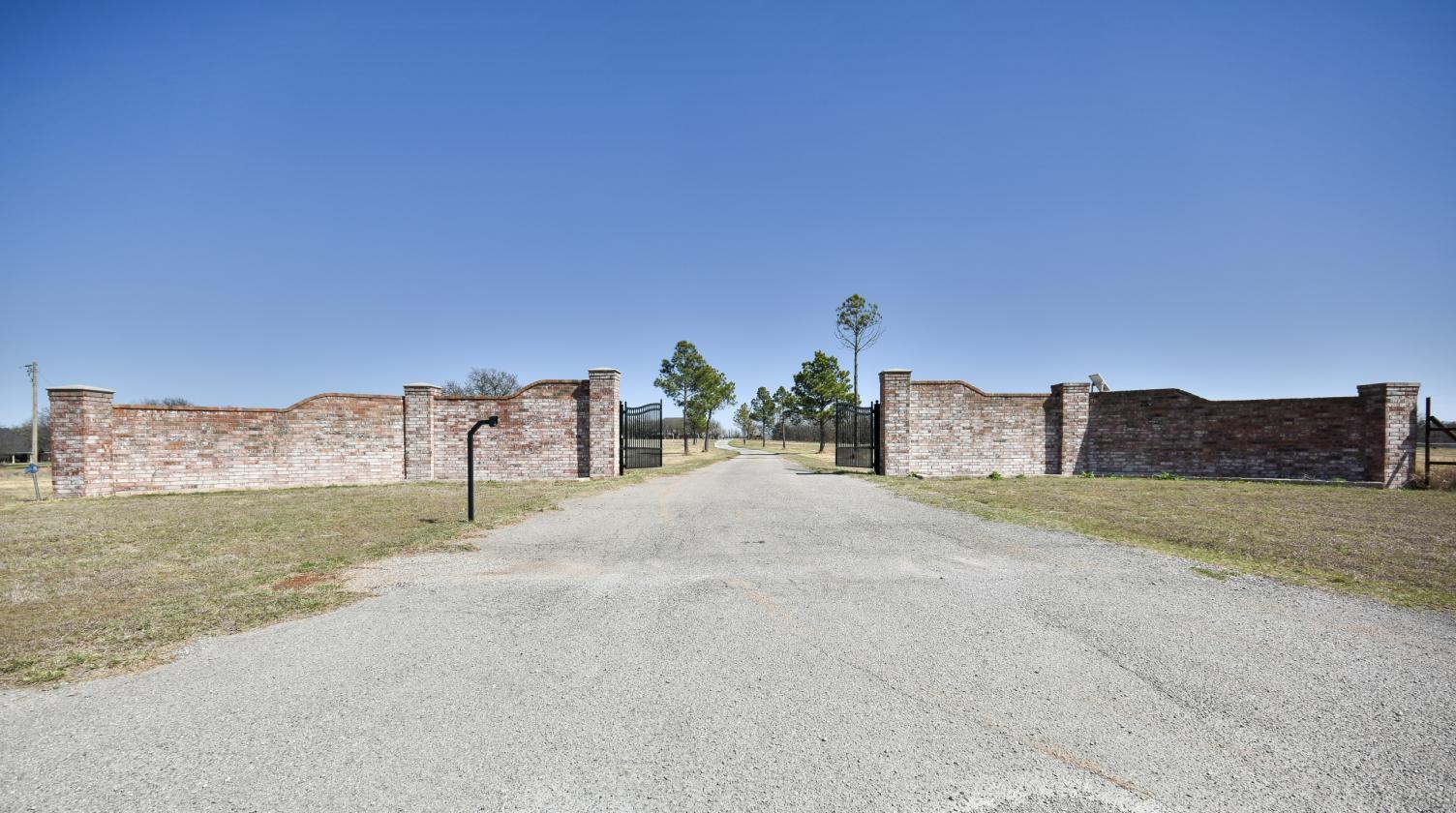 This unique property offers it all! - photo 30