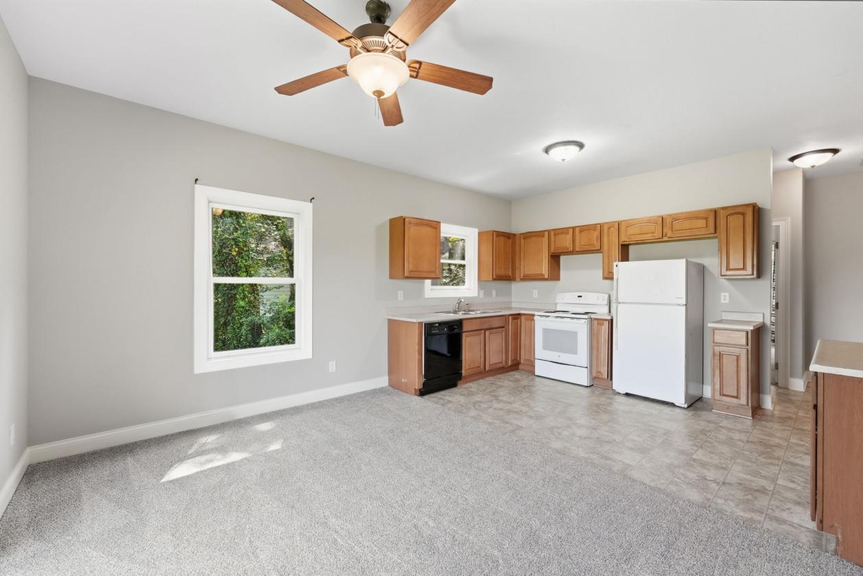 21.49 acres w/ move-in ready home & horse barn - photo 14