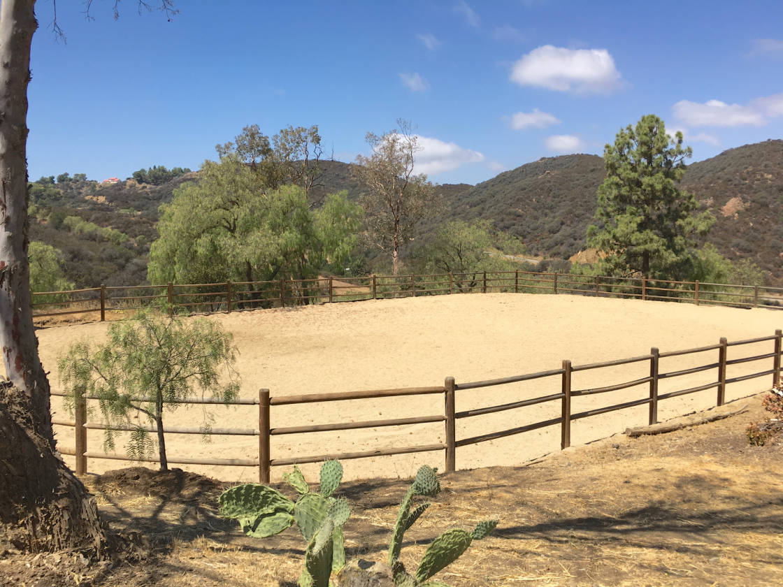 PRIVATE EQUESTRIAN COMPOUND • 82.7 ACRE MALIBU RANCH Malibu, Los Angeles County, California