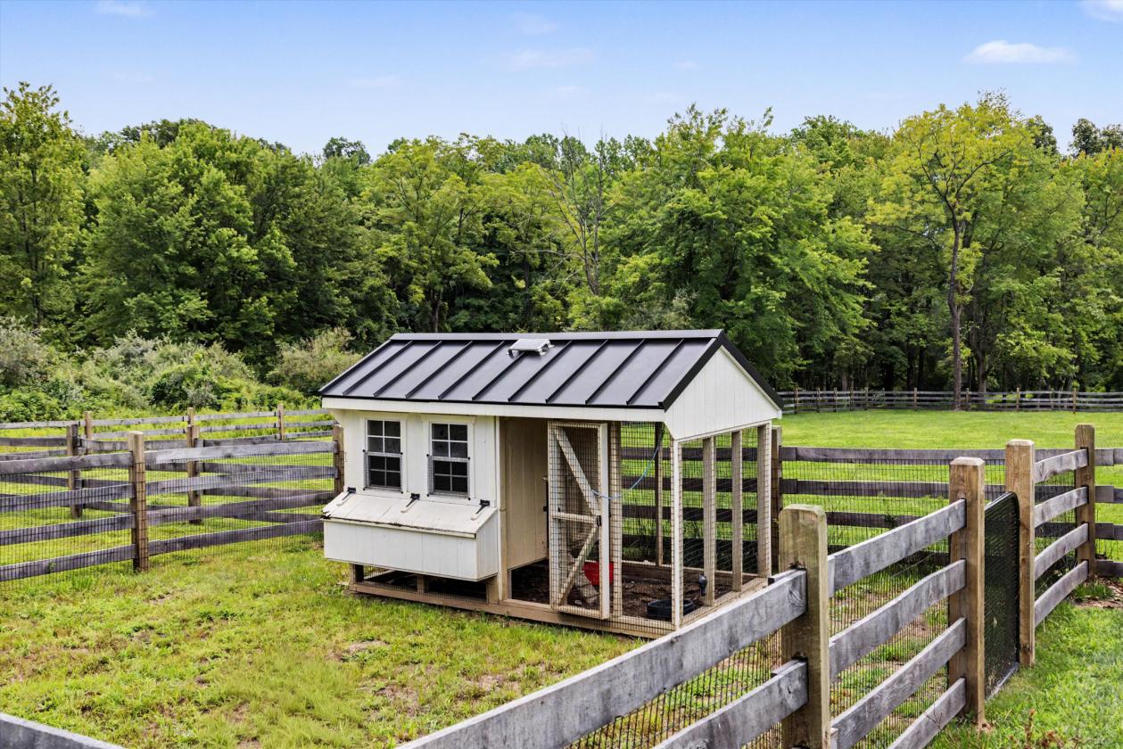 The Hart-Vorhees Farmstead - photo 28