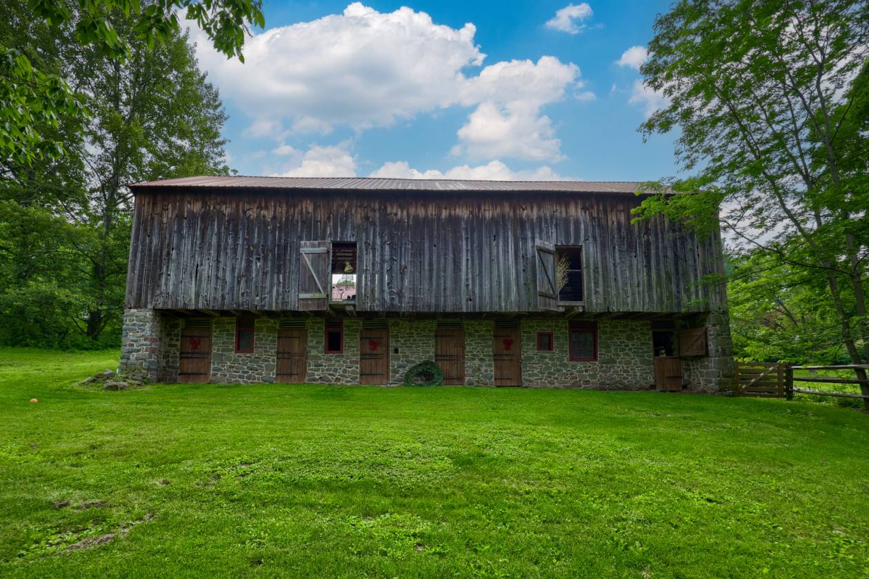 1737 Historic Stone on 11+ Acres - photo 5