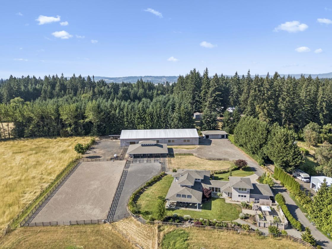Dragonfly Farm - Upscale, Thoughtful 5+acre Estate - photo 1